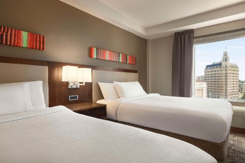 Hilton Garden Inn San Antonio Downtown Riverwalk image 11